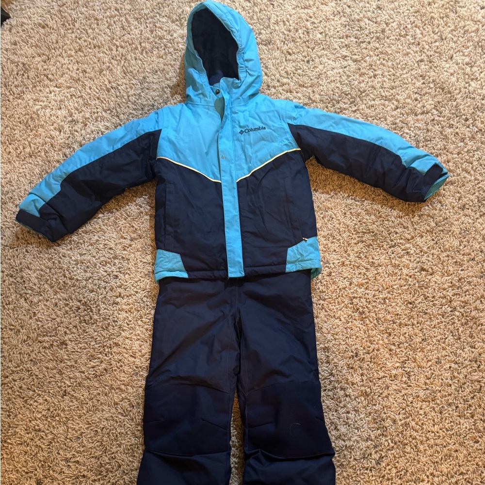 Kids ski suit